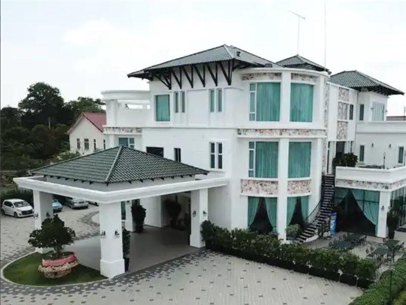 Casa Bianca Hotel Keluang Exterior foto